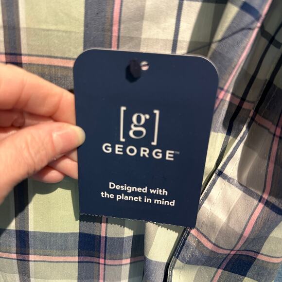 George NWT Large Short Sleeve Button Up Plaid Green Blue Casual Business Work - Picture 6 of 9